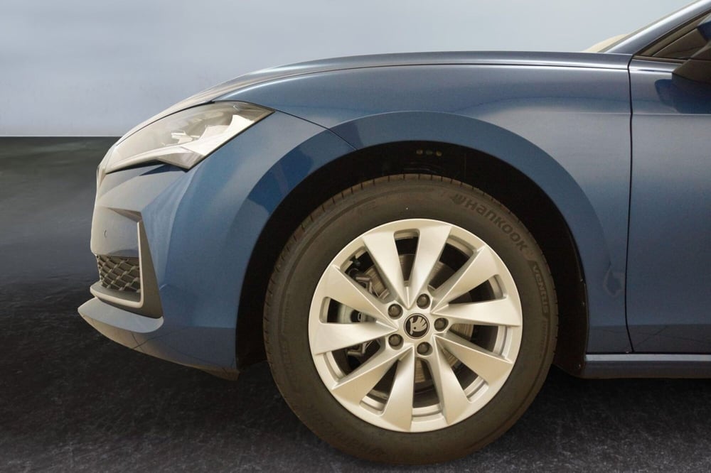 Skoda Superb nuova a Torino (10)