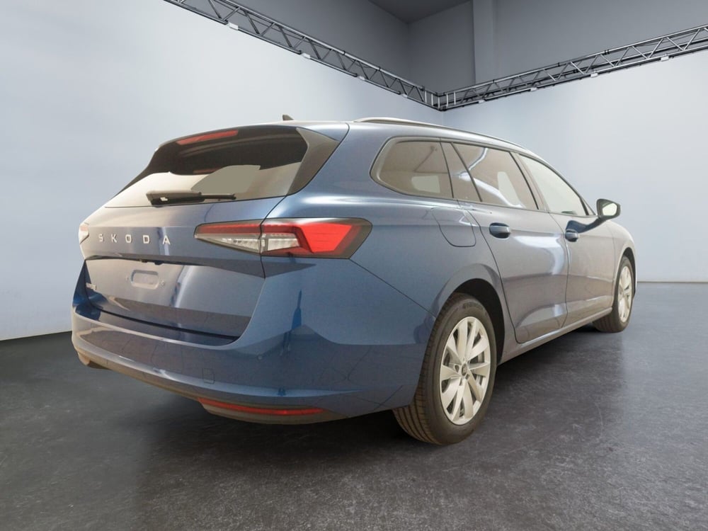 Skoda Superb nuova a Torino (13)