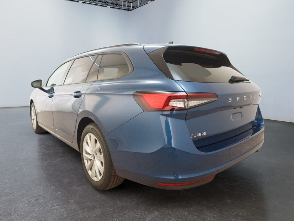 Skoda Superb nuova a Torino (15)