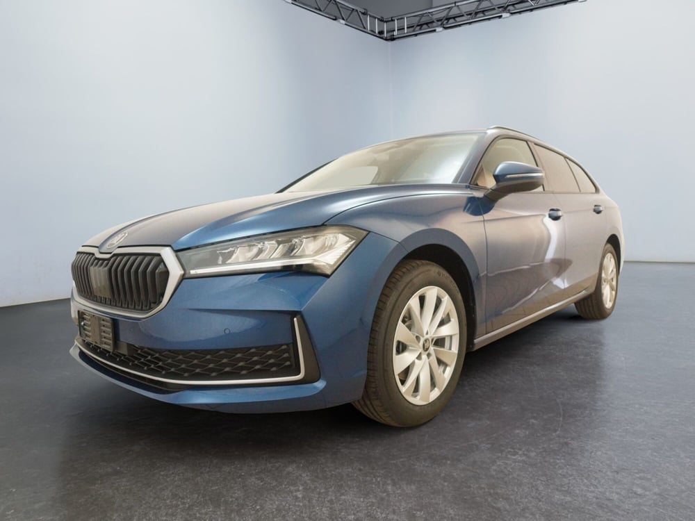 Skoda Superb nuova a Torino (3)
