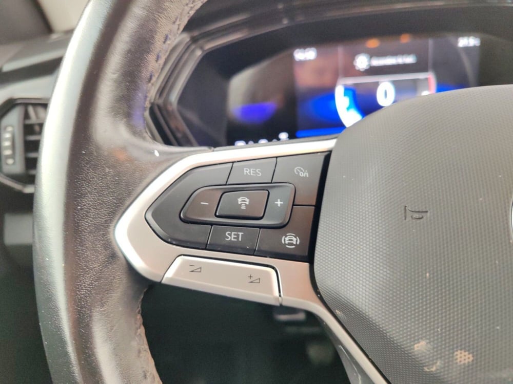 Volkswagen T-Cross usata a Massa-Carrara (14)