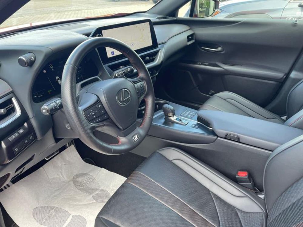 Lexus UX usata a Perugia (8)
