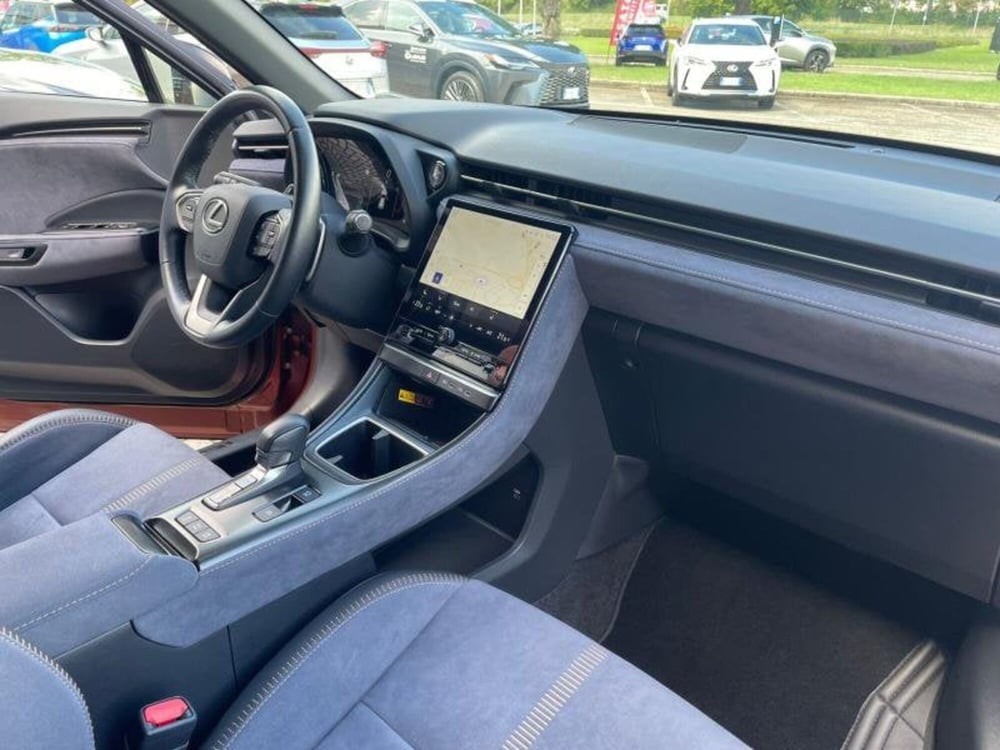 Lexus LBX usata a Perugia (15)