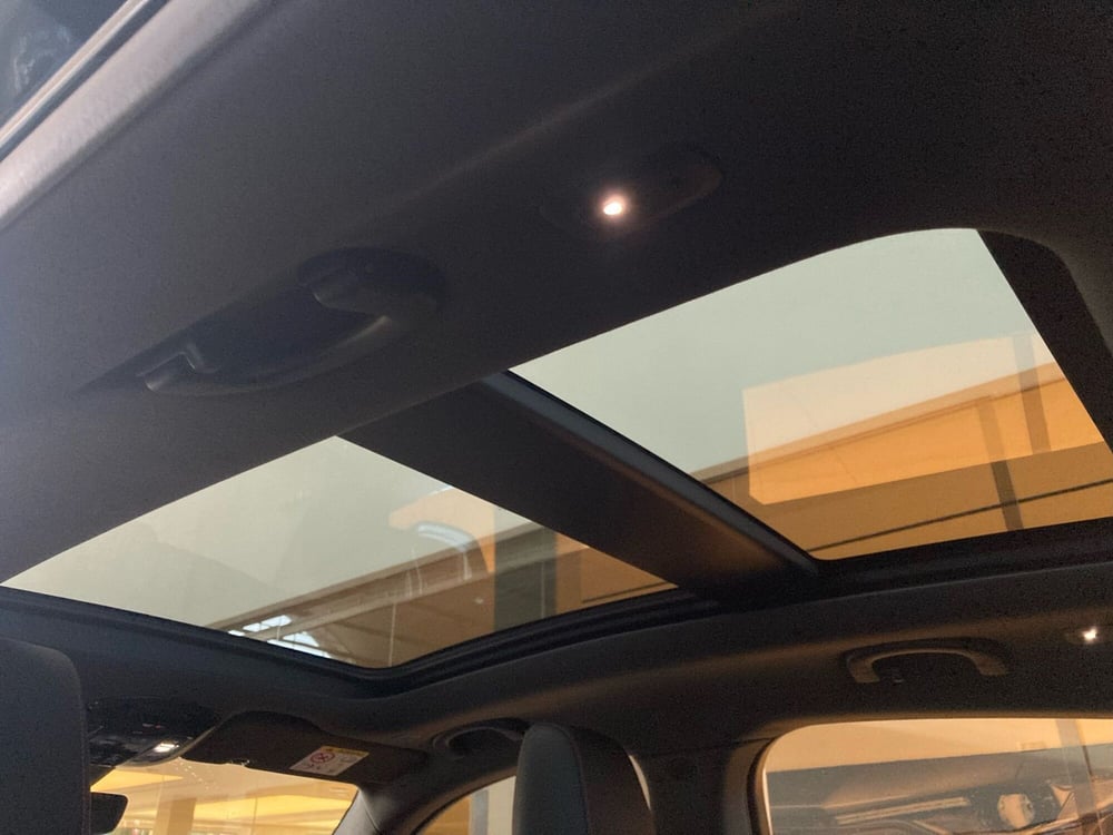 Maserati Grecale usata a Bari (11)