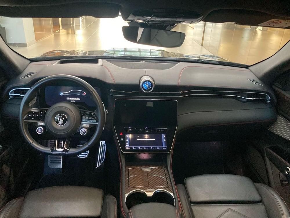 Maserati Grecale usata a Bari (9)