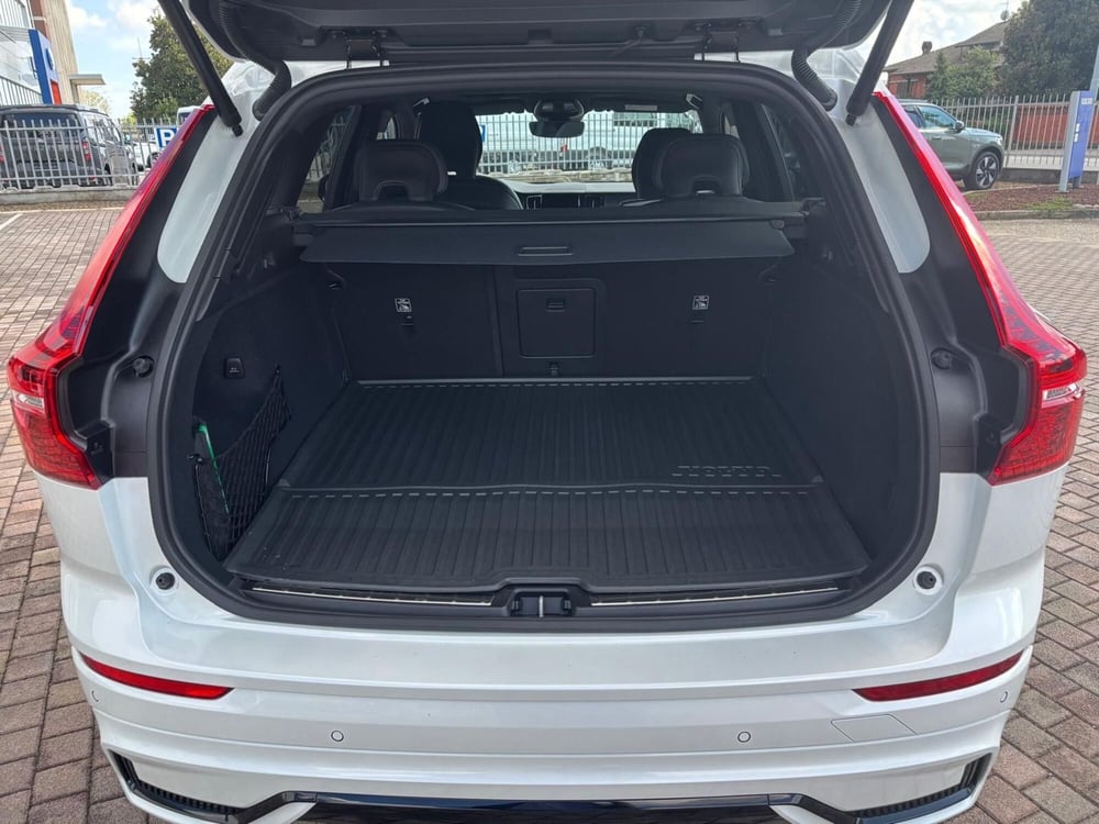 Volvo XC60 usata a Vercelli (11)