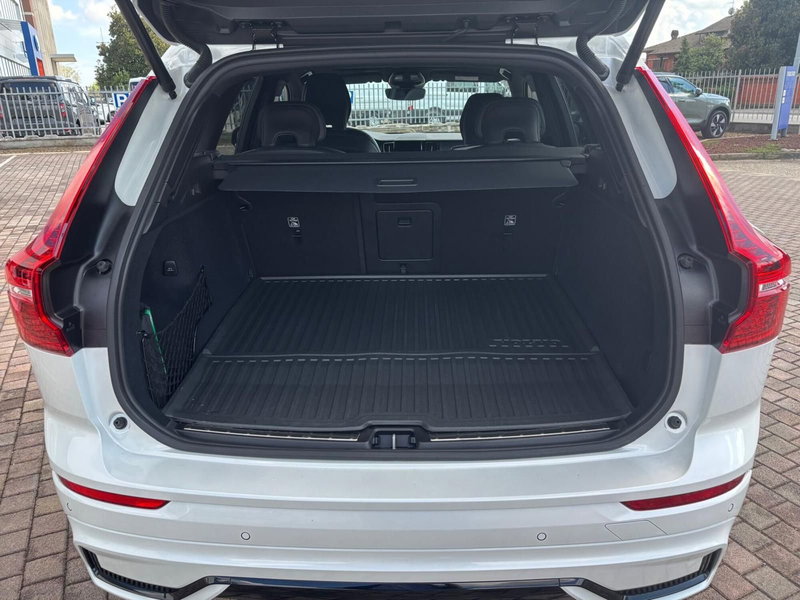 Volvo XC60 usata a Vercelli (11)