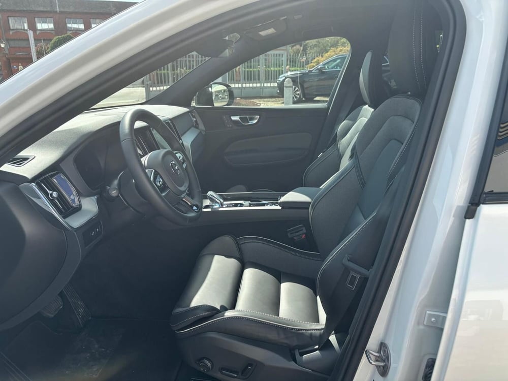 Volvo XC60 usata a Vercelli (13)