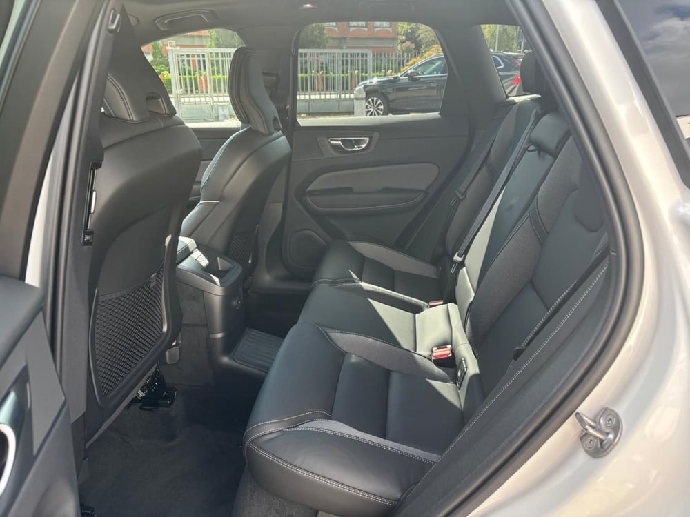 Volvo XC60 usata a Vercelli (17)