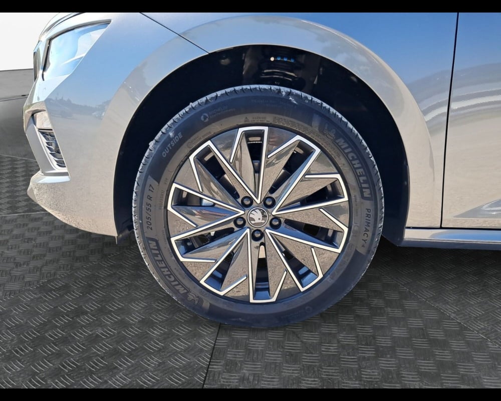 Skoda Kamiq usata a Ravenna (9)