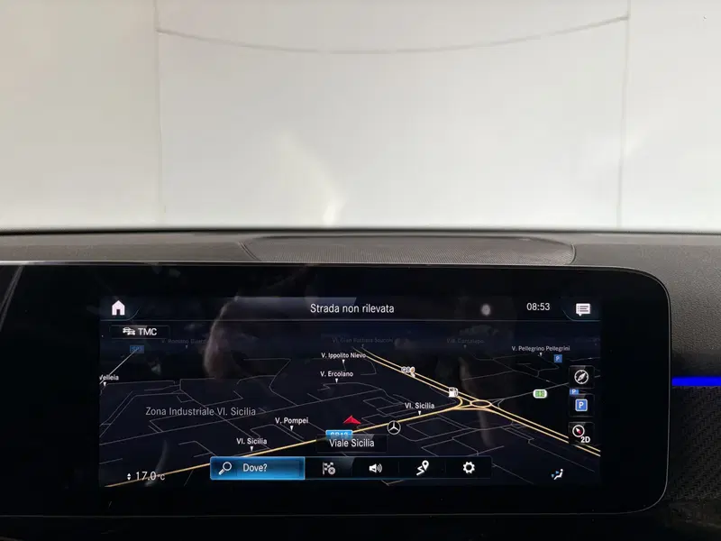 Mercedes-Benz GLB usata a Milano (12)