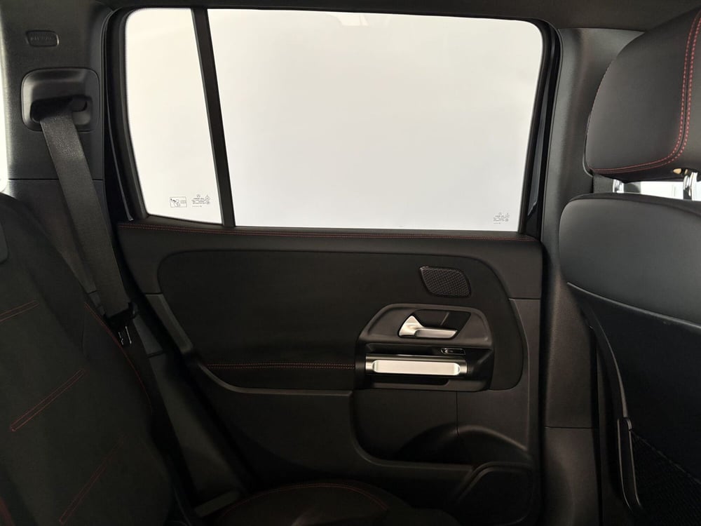 Mercedes-Benz GLB usata a Milano (16)