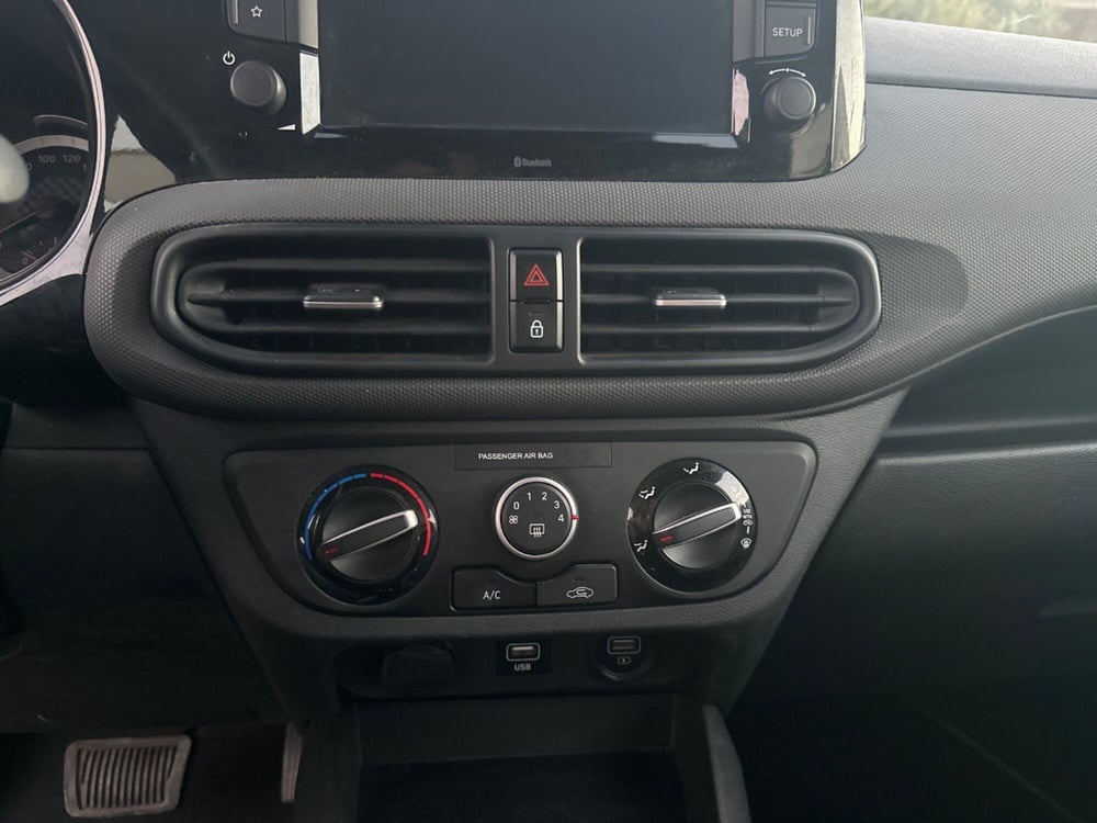 Hyundai i10 usata a Salerno (8)