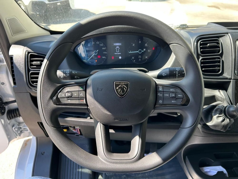 Peugeot Boxer Furgone nuova a Salerno (16)