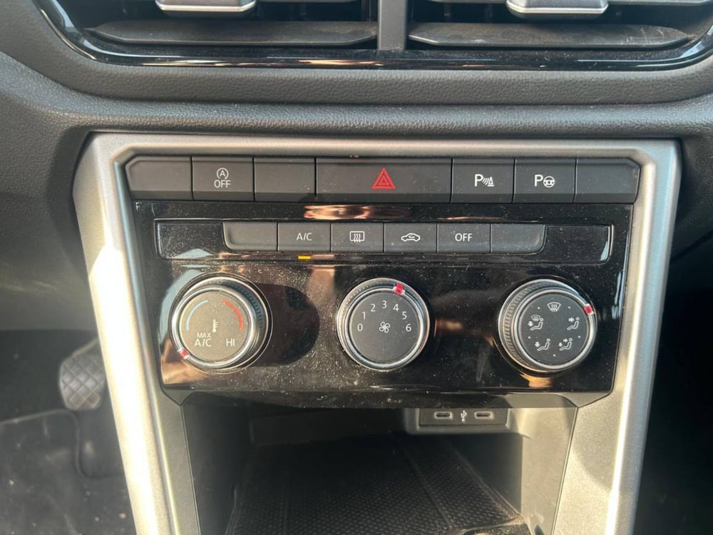 Volkswagen T-Roc usata a Salerno (14)