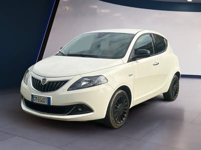 Lancia Ypsilon 1.0 FireFly 5 porte S&amp;S Hybrid Silver Plus del 2022 usata a Fisciano