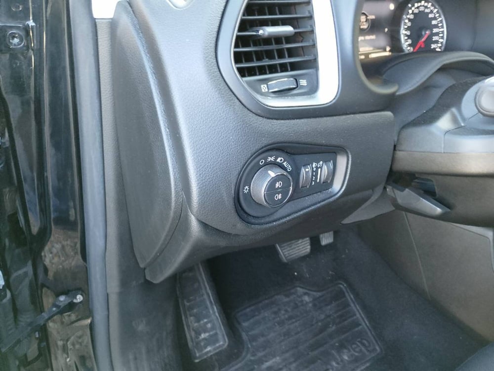 Jeep Renegade usata a Salerno (16)