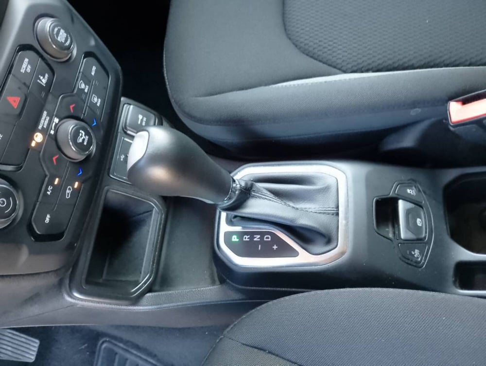 Jeep Renegade usata a Salerno (17)