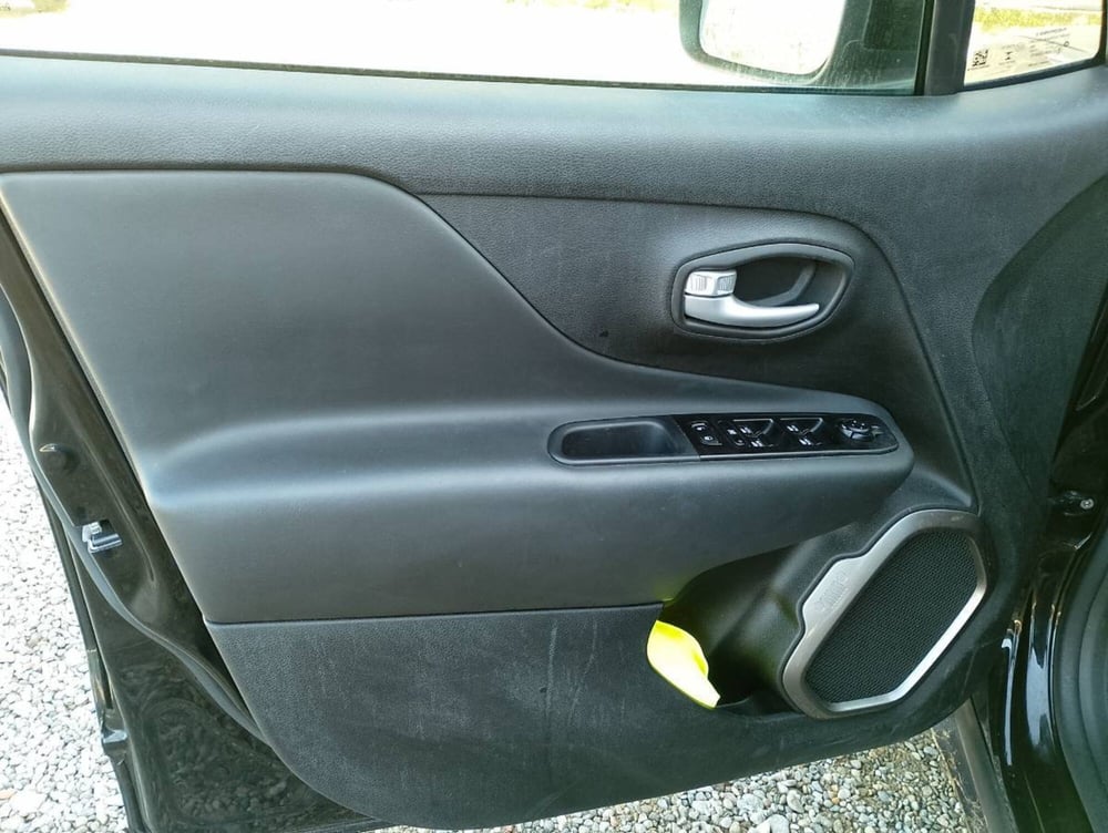 Jeep Renegade usata a Salerno (18)