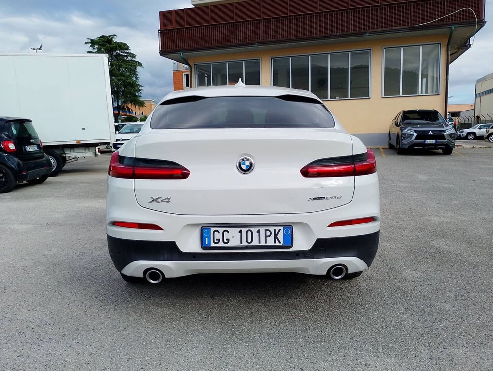 BMW X4 usata a Salerno (10)