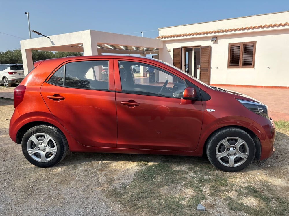 Kia Picanto usata a Salerno (9)