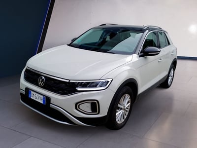 Volkswagen T-Roc 1.0 TSI Life del 2023 usata a Fisciano