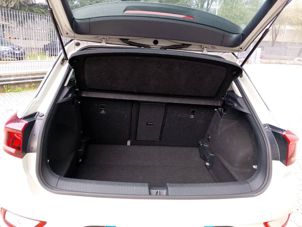 Volkswagen T-Roc usata a Salerno (8)