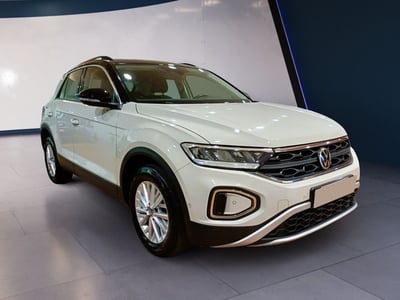 Volkswagen T-Roc 1.0 TSI Life del 2023 usata a Fisciano