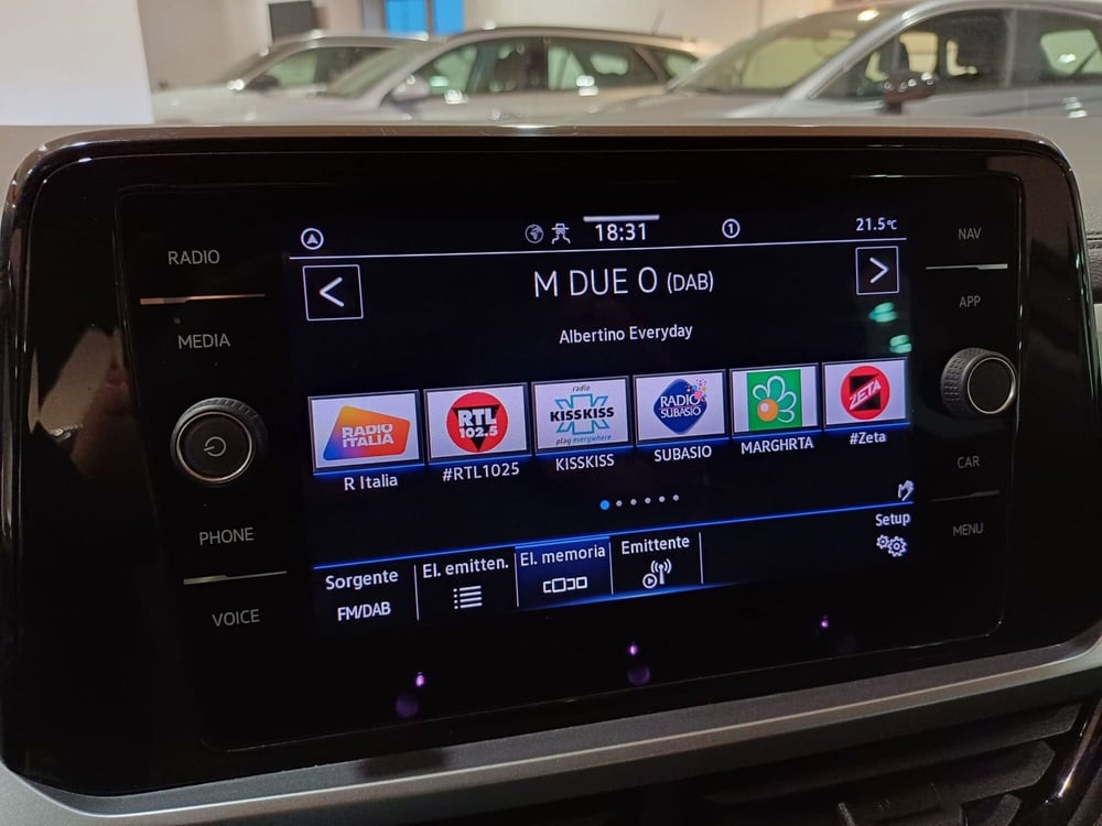 Volkswagen T-Roc usata a Salerno (16)