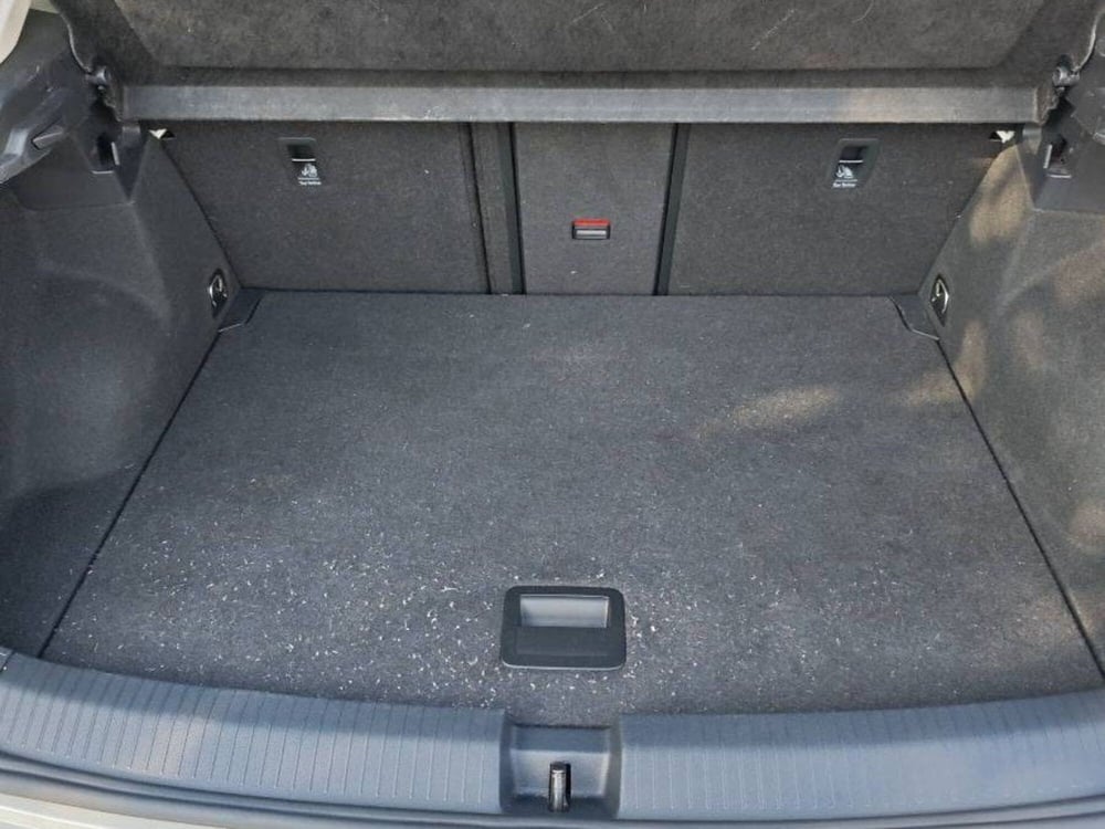 Volkswagen T-Roc usata a Salerno (8)