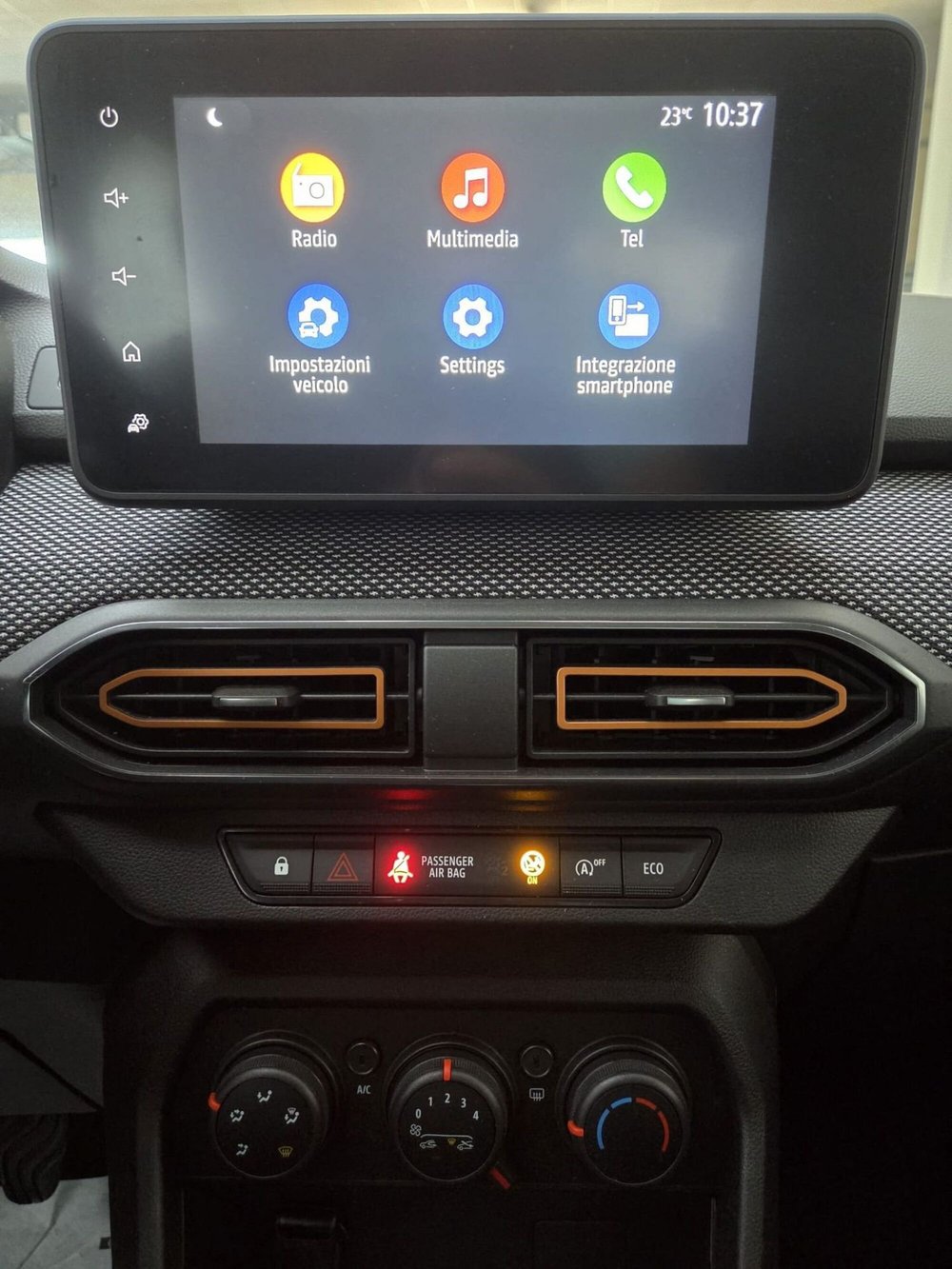 Dacia Sandero usata a Verona (11)