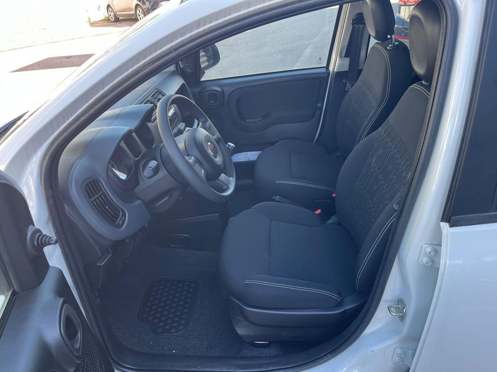 Fiat Panda Cross nuova a Lucca (11)