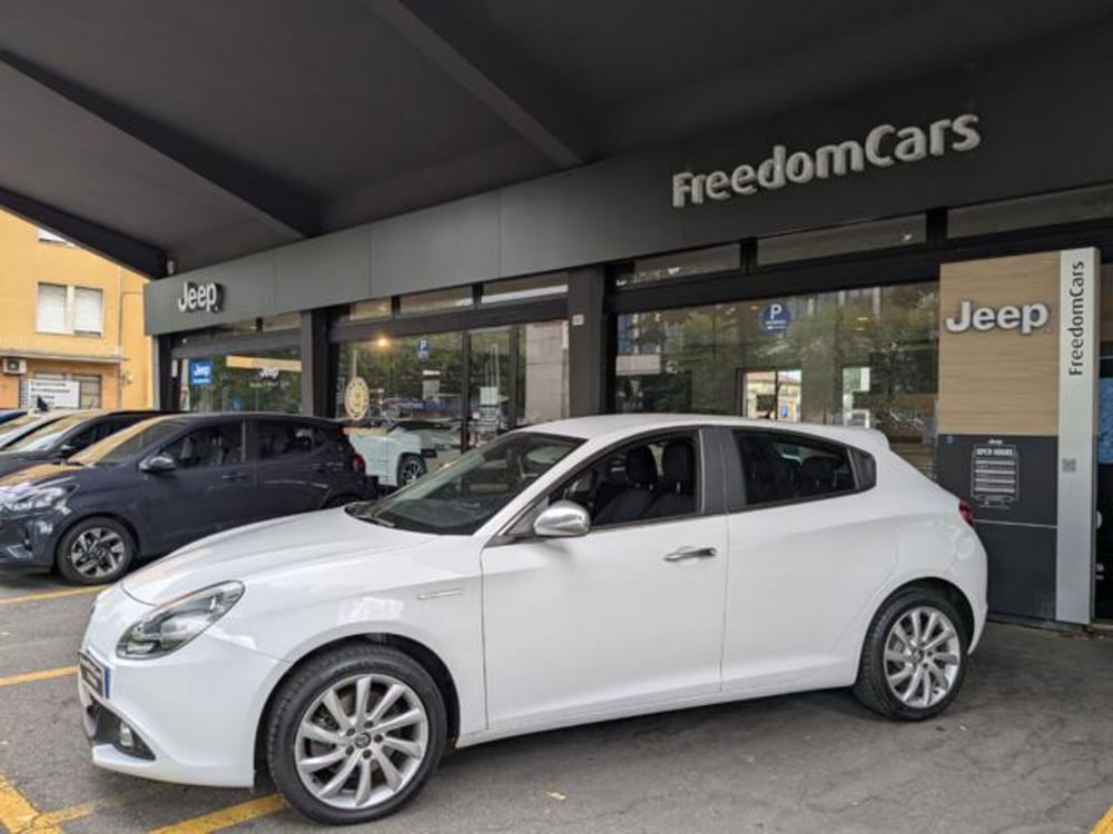 Alfa Romeo Giulietta usata a Parma (4)