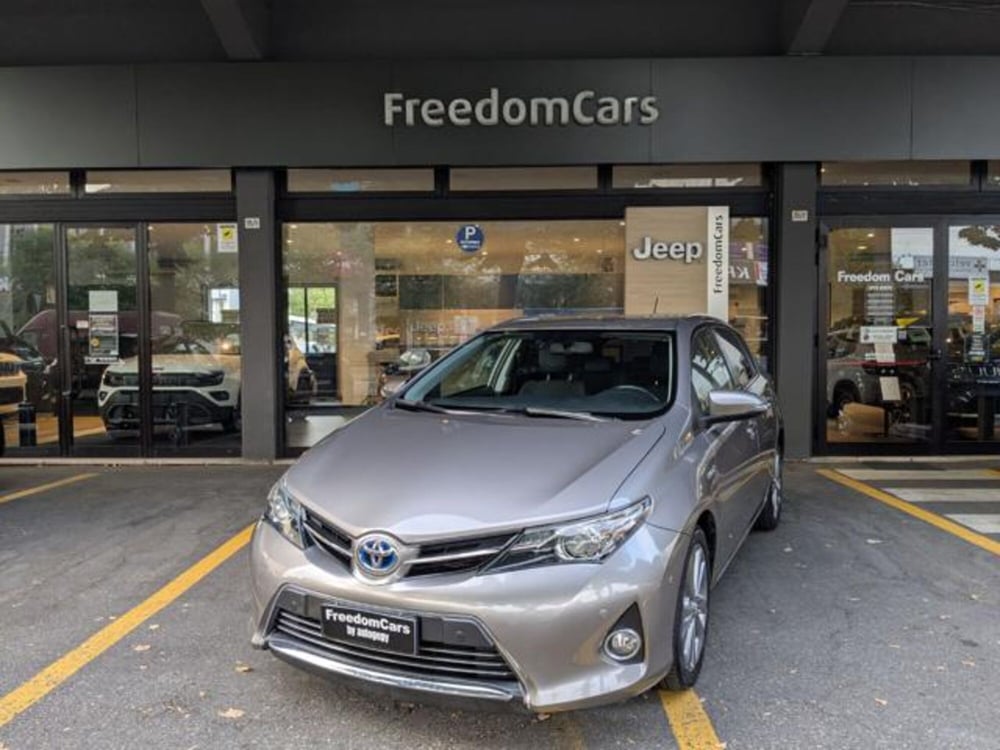 Toyota Auris usata a Parma (2)