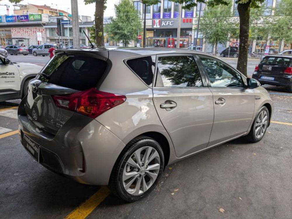 Toyota Auris usata a Parma (7)