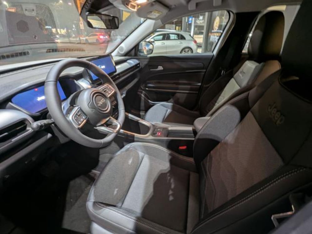 Jeep Avenger nuova a Parma (10)
