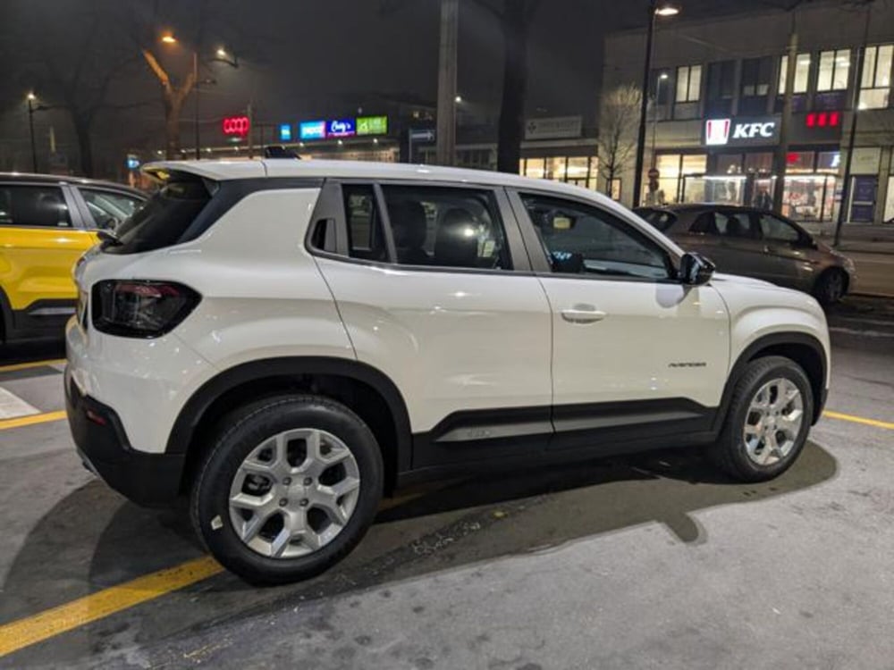 Jeep Avenger nuova a Parma (7)