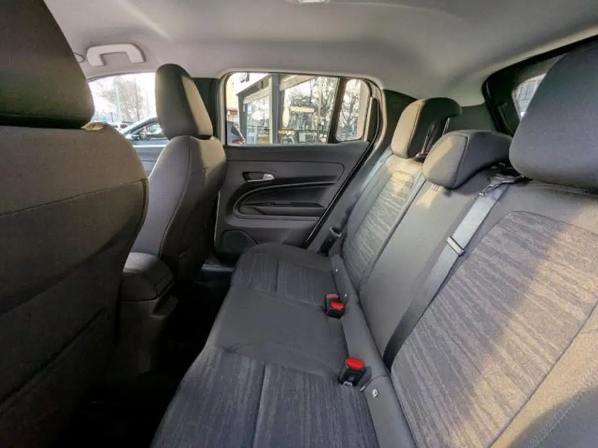 Jeep Avenger nuova a Parma (10)