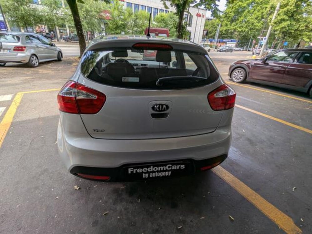 Kia Rio usata a Parma (9)