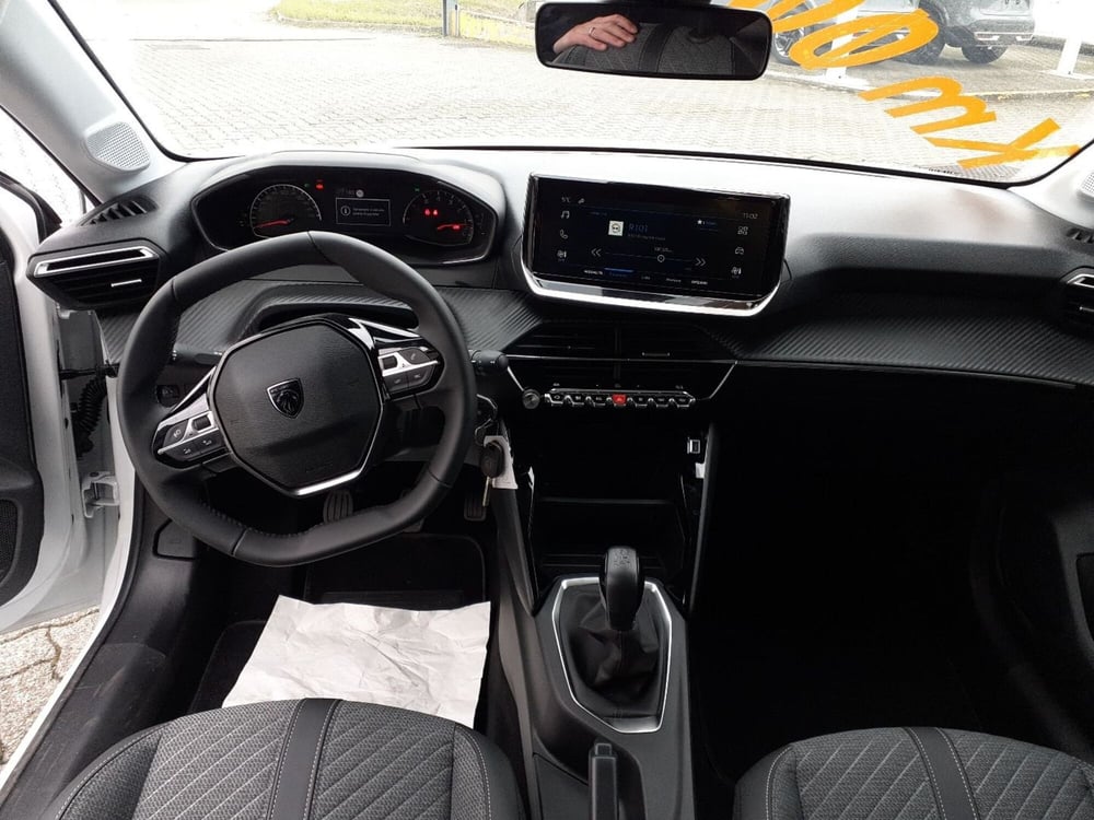 Peugeot 208 nuova a Parma (16)