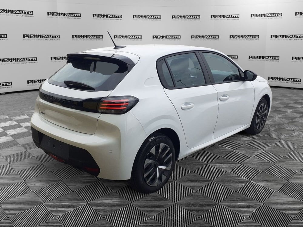 Peugeot 208 nuova a Parma (5)