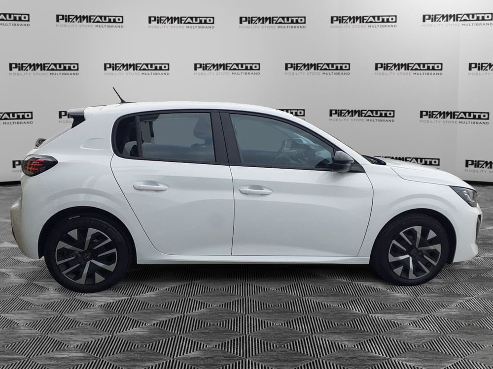 Peugeot 208 nuova a Parma (6)