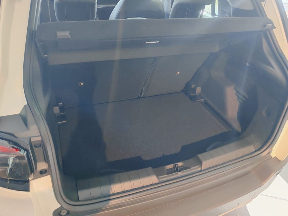 Jeep Avenger nuova a Arezzo (17)
