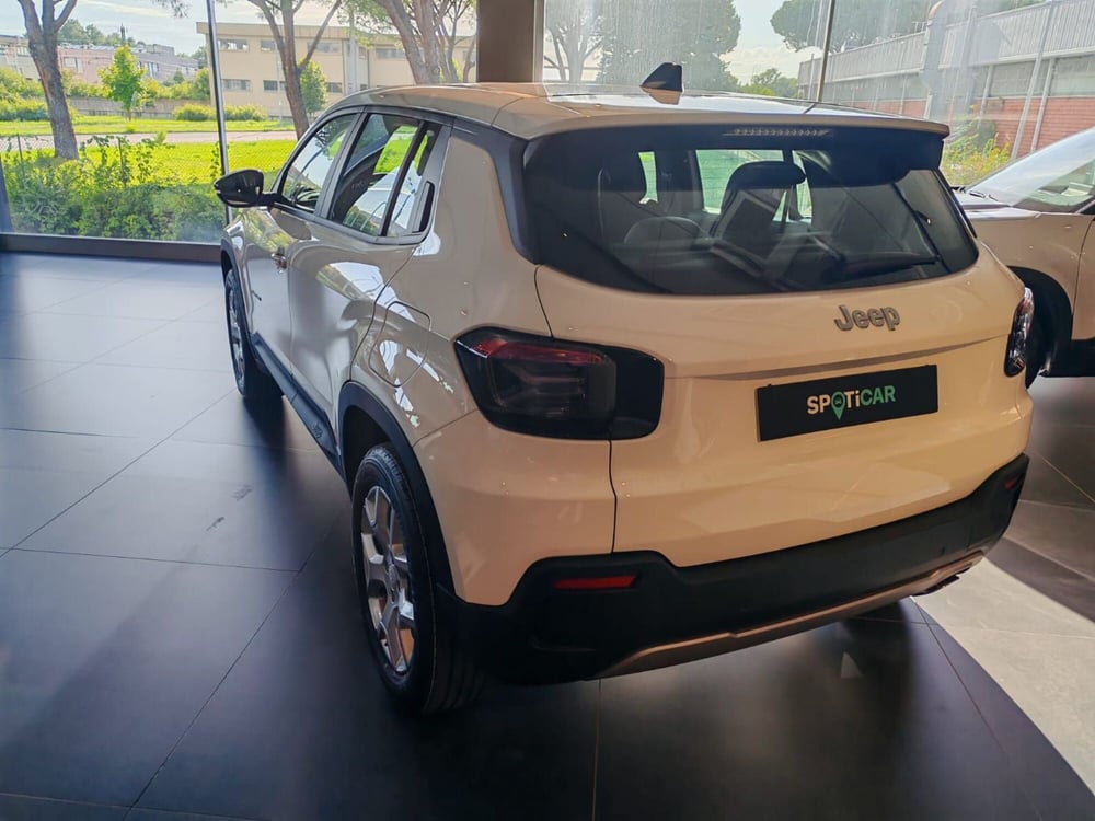 Jeep Avenger nuova a Arezzo (7)