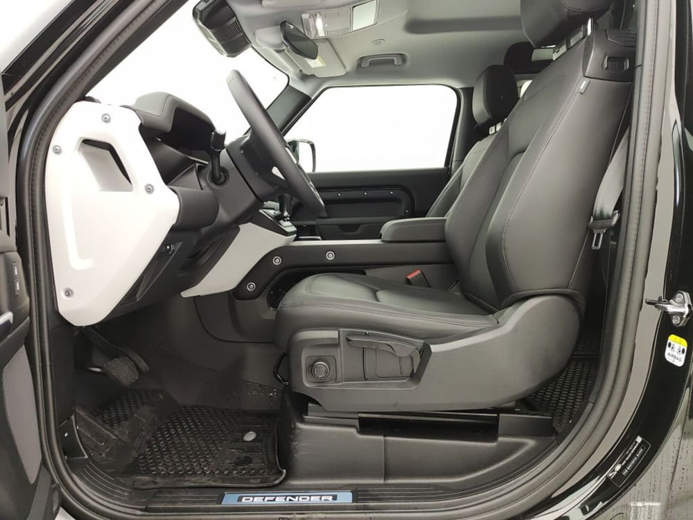 Land Rover Defender usata a Ragusa (5)