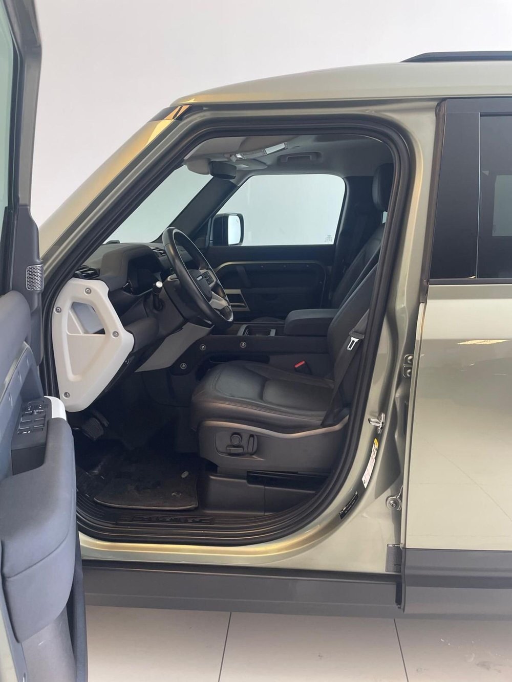 Land Rover Defender usata a Ferrara (3)