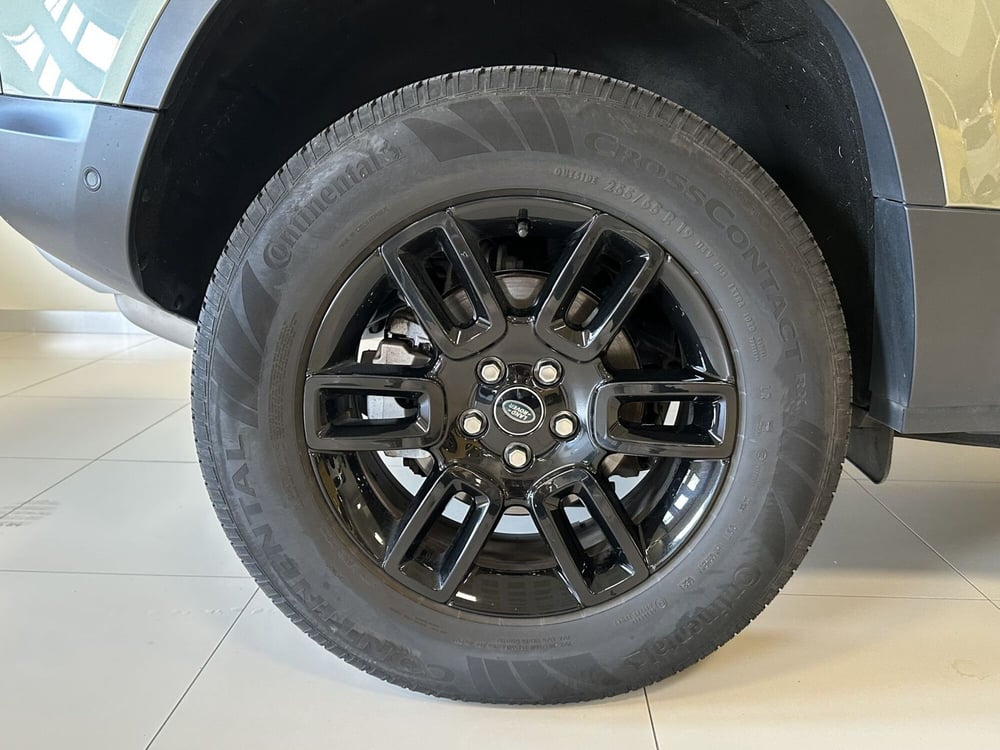 Land Rover Defender usata a Lodi (9)