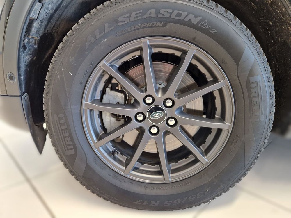Land Rover Discovery Sport usata a Modena (9)