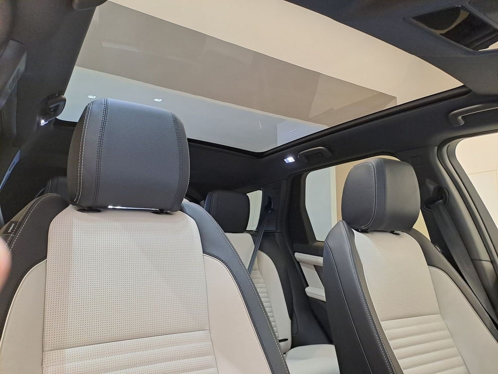 Land Rover Discovery Sport usata a Pavia (11)