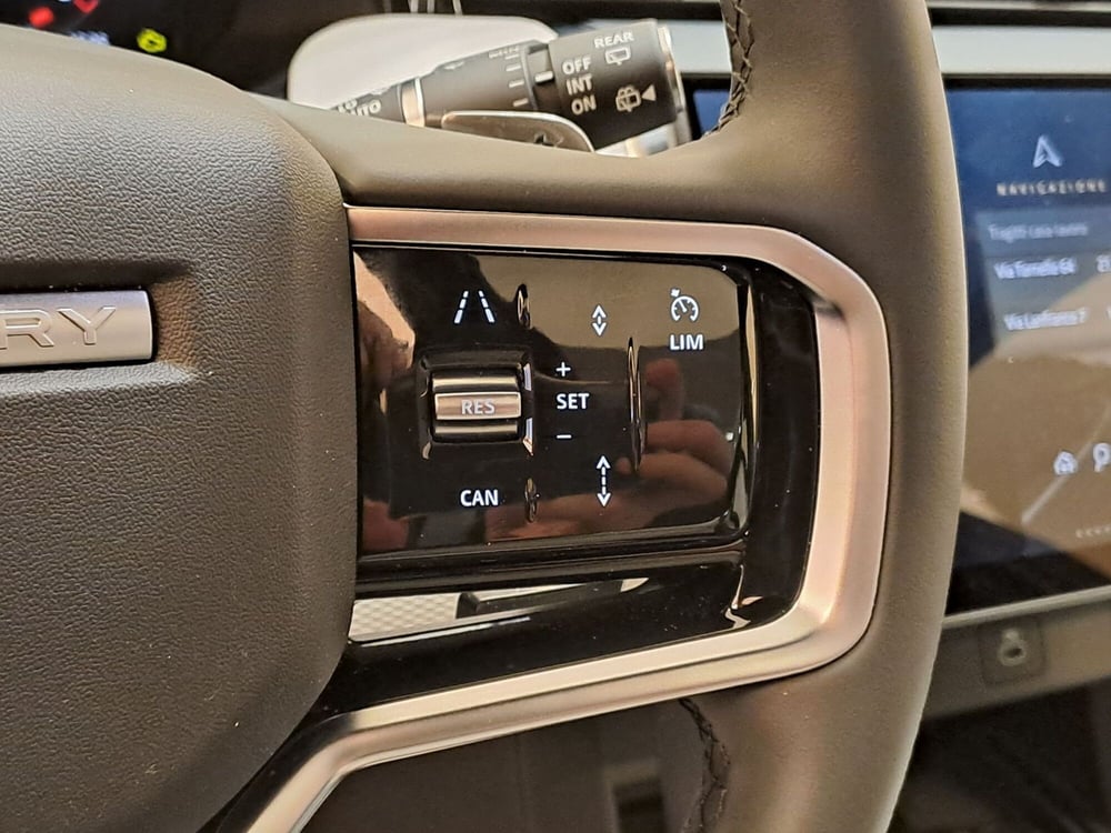 Land Rover Discovery Sport usata a Pavia (15)